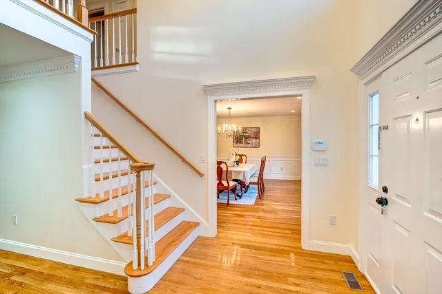 $1,399,000 | 17 Bridle Path, Walpole, MA 02081