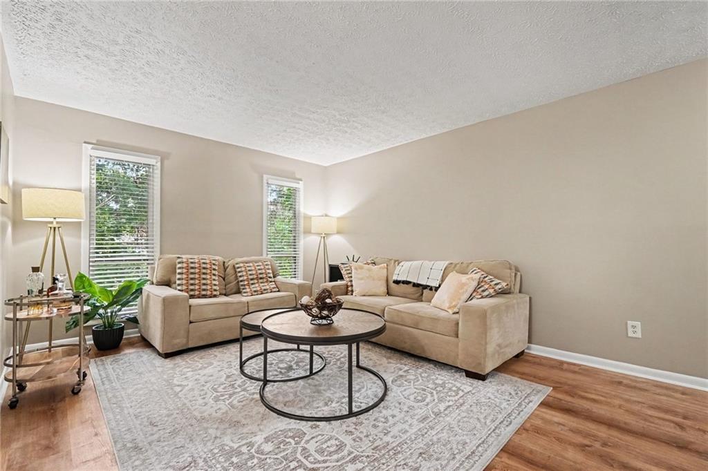 5157 Roswell Road, Unit 8 Sandy Springs, GA 30342 - Photo 7 of 28 Gallery Image 7