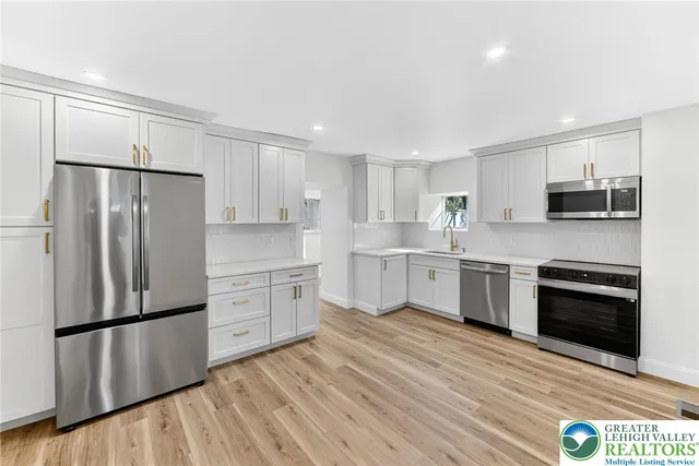 $459,900 | 3331 Walnut Street, Bethlehem, PA 18020