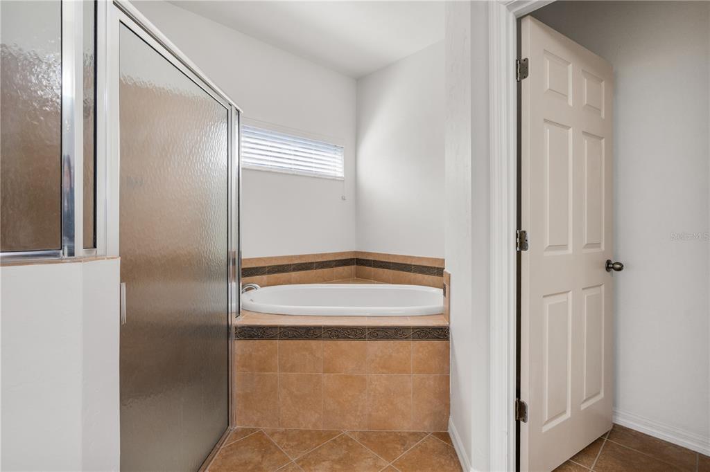 9984 Northwest 18th Road Gainesville, FL 32606 - Photo 12 of 30