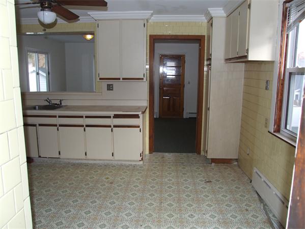 25 Edgebrook Road Boston, MA 02132 - Photo 11 of 25 Gallery Image 11