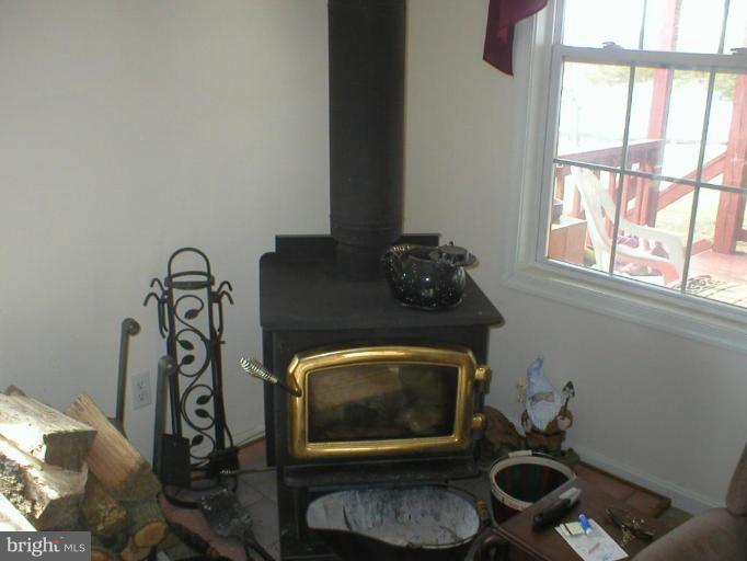 37602 Louis Bailey Road Avenue, MD 20609 - Photo 3 of 13 Extra warm!