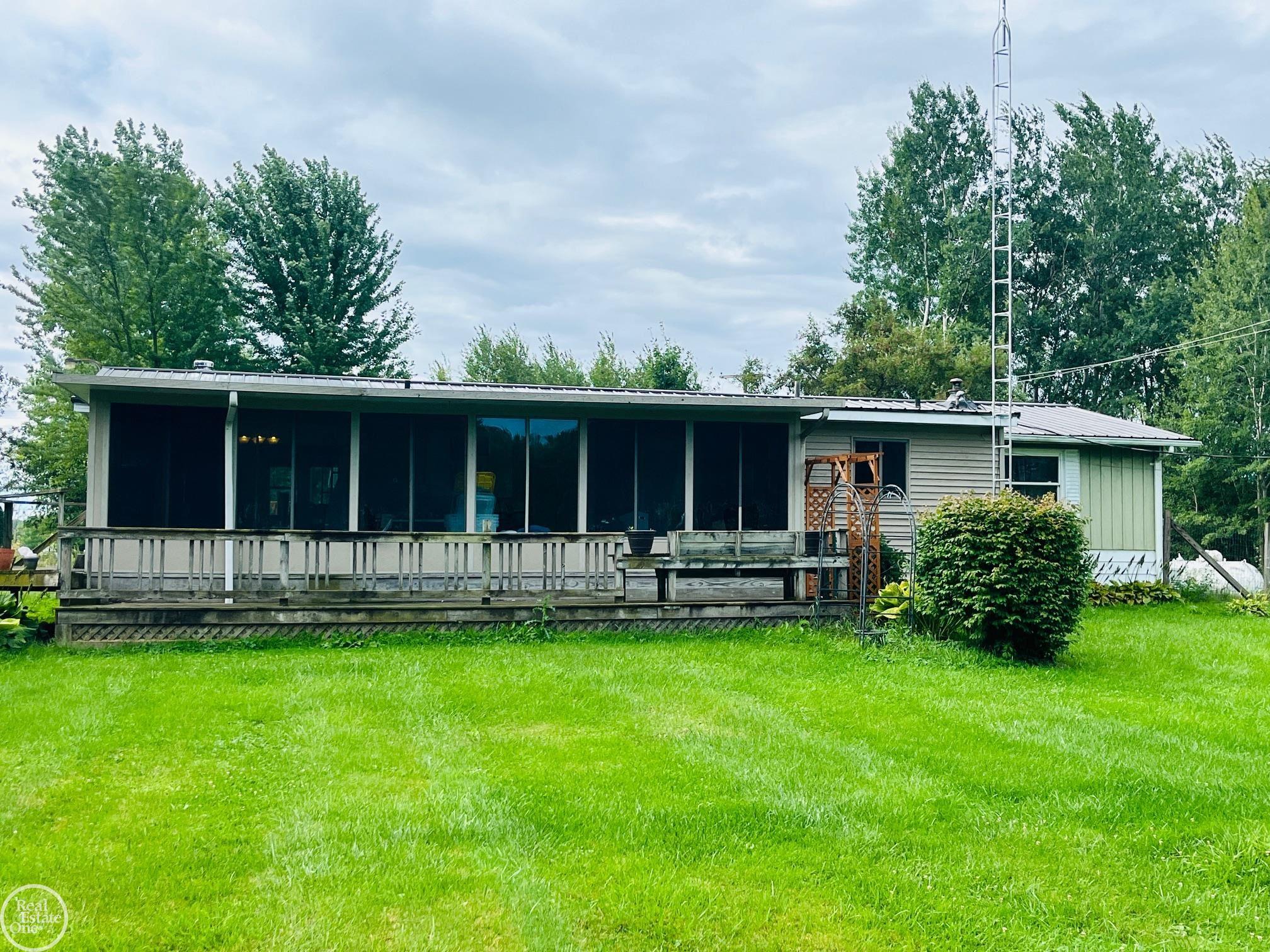 9250 Rynn Road Avoca, MI 48006 - Photo 10 of 42 Gallery Image 10