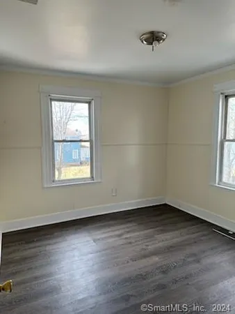 $2,100 | 481 Hollister Avenue, Unit 2, Bridgeport, CT 06607