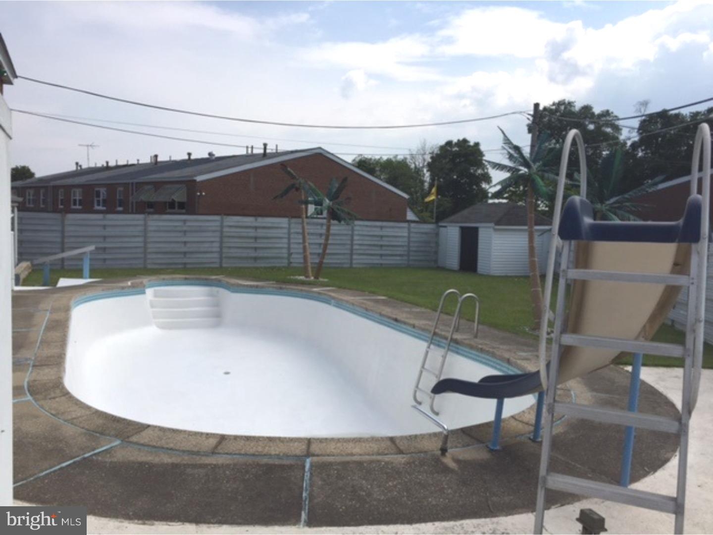 11933 Covert Road Philadelphia, PA 19154 - Photo 17 of 24 Pool