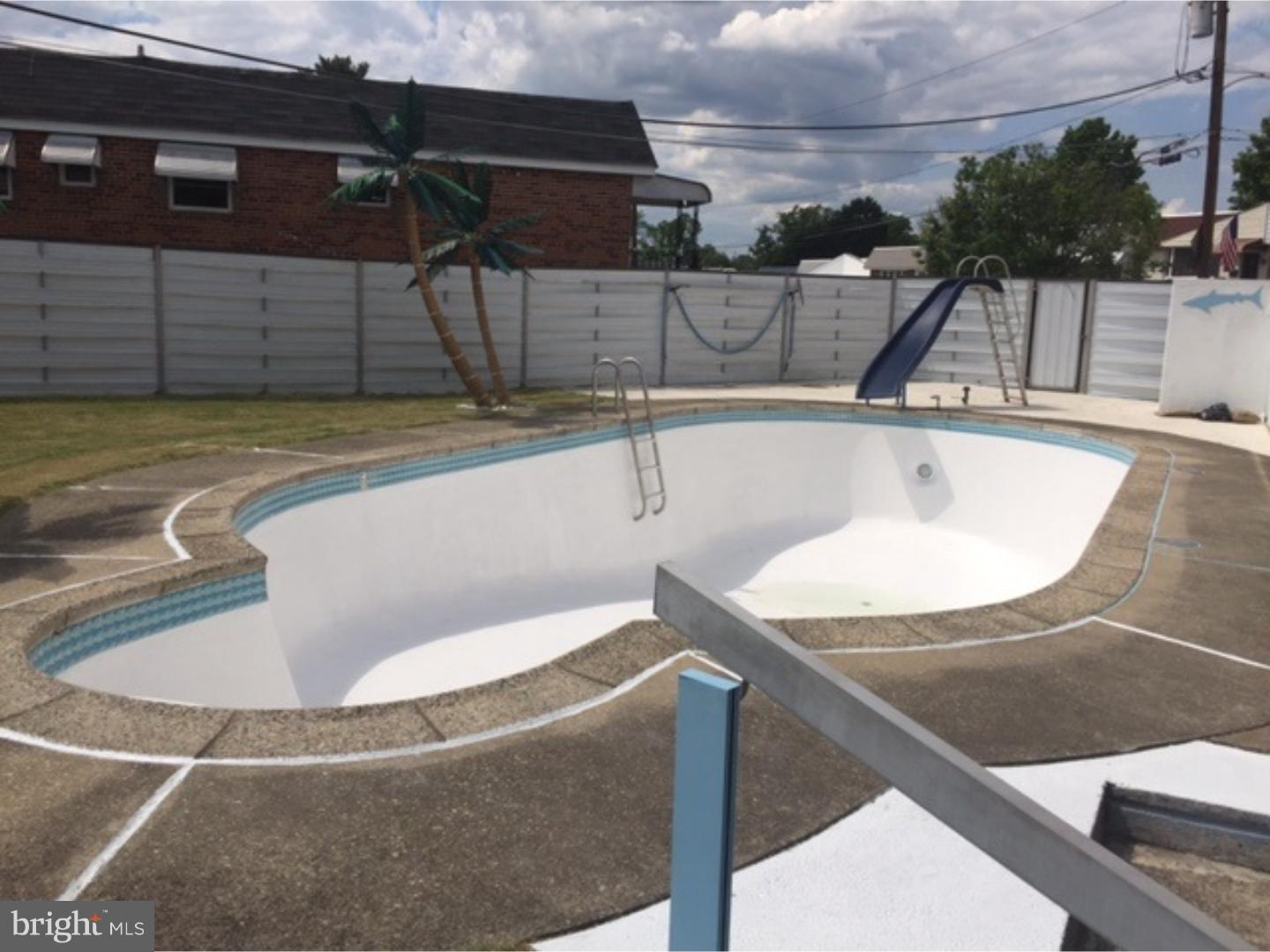 11933 Covert Road Philadelphia, PA 19154 - Photo 18 of 24 Pool