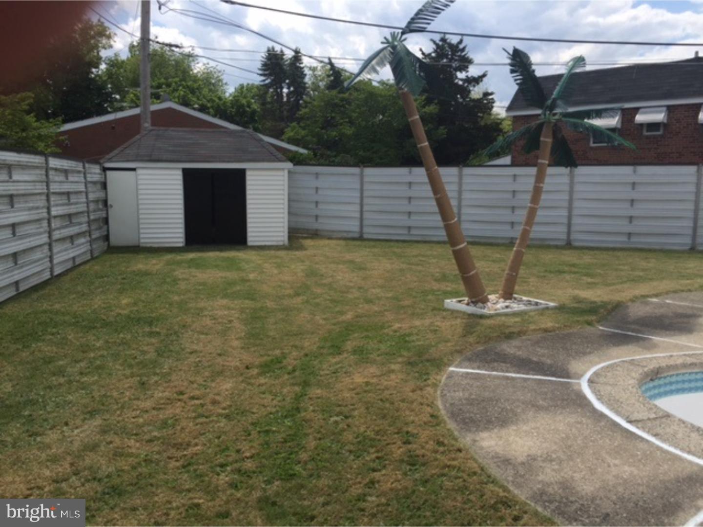 11933 Covert Road Philadelphia, PA 19154 - Photo 19 of 24 Side Yard