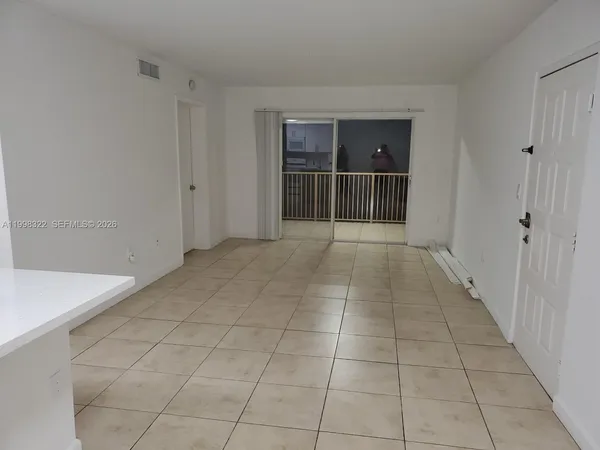 $2,800 | 15241 Southwest 80th Street, Unit 307, Miami, FL 33193