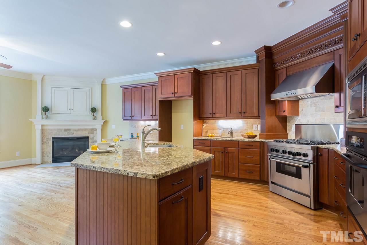 10512 Charmford Way Raleigh, NC 27615 - Photo 13 of 25 Gallery Image 13