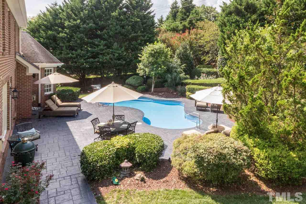 10512 Charmford Way Raleigh, NC 27615 - Photo 4 of 25 Gallery Image 4