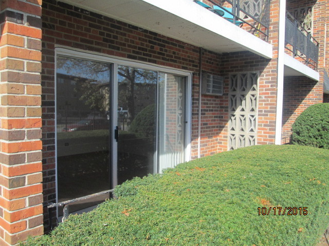 11946 South Ridgeway Avenue, Unit 1B Alsip, IL 60803 - Photo 3 of 16