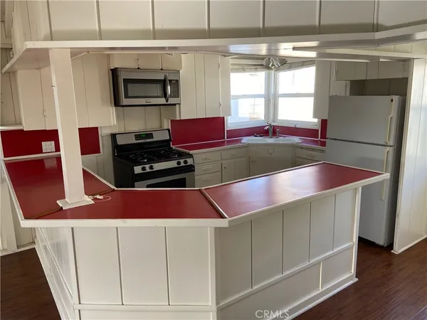 $3,700 | 435 1/2 Heliotrope Avenue, Corona del Mar, CA 92625