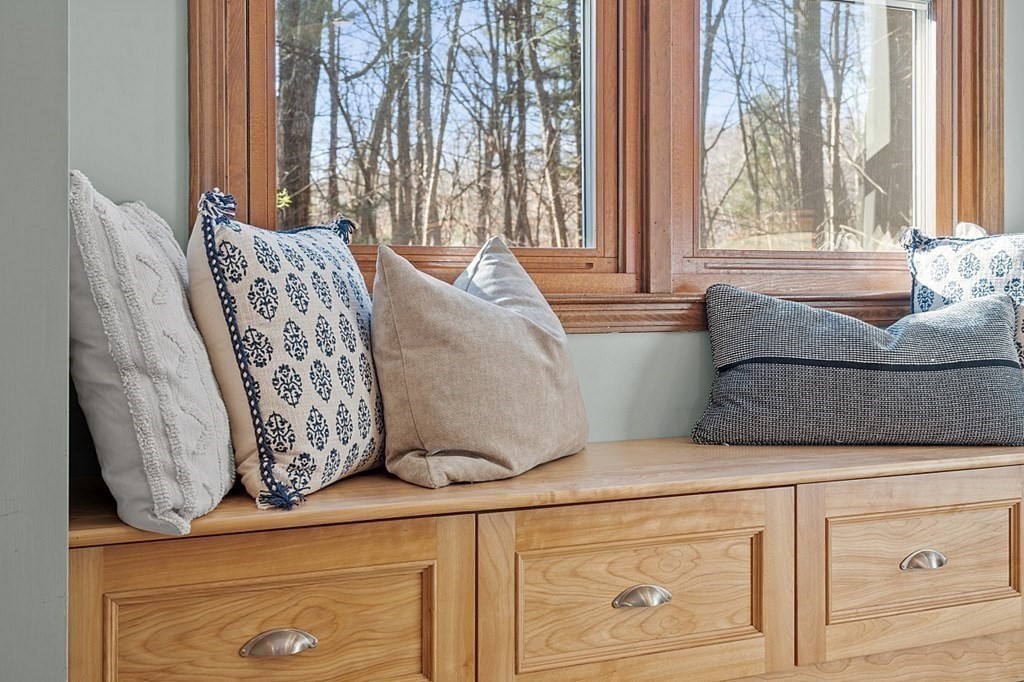 72 Forrest Road Westford, MA 01886 - Photo 12 of 42 Gallery Image 12