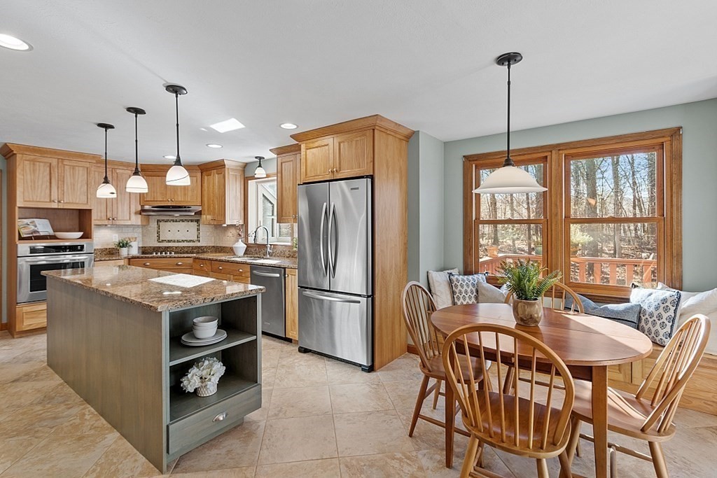 72 Forrest Road Westford, MA 01886 - Photo 2 of 42 Gallery Image 2