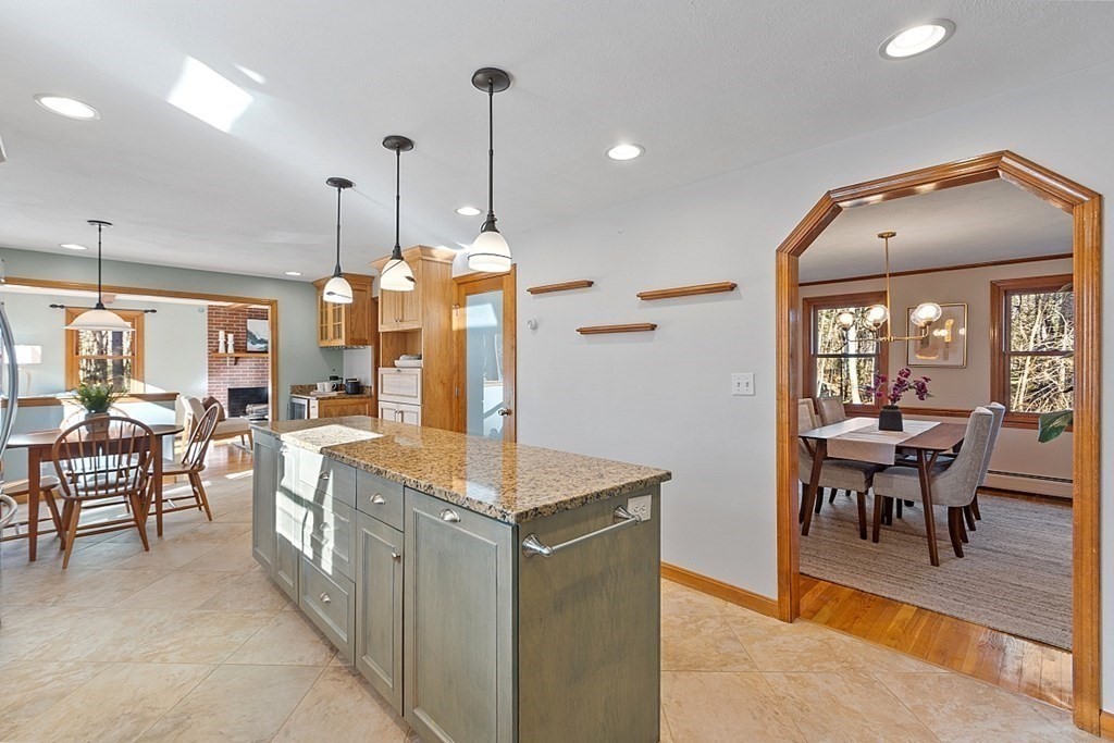 72 Forrest Road Westford, MA 01886 - Photo 25 of 42 Gallery Image 25