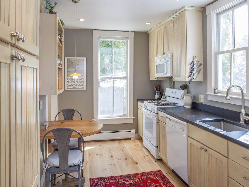 2 Tenney Hill Road Kittery, ME 03905 - Photo 8 of 26