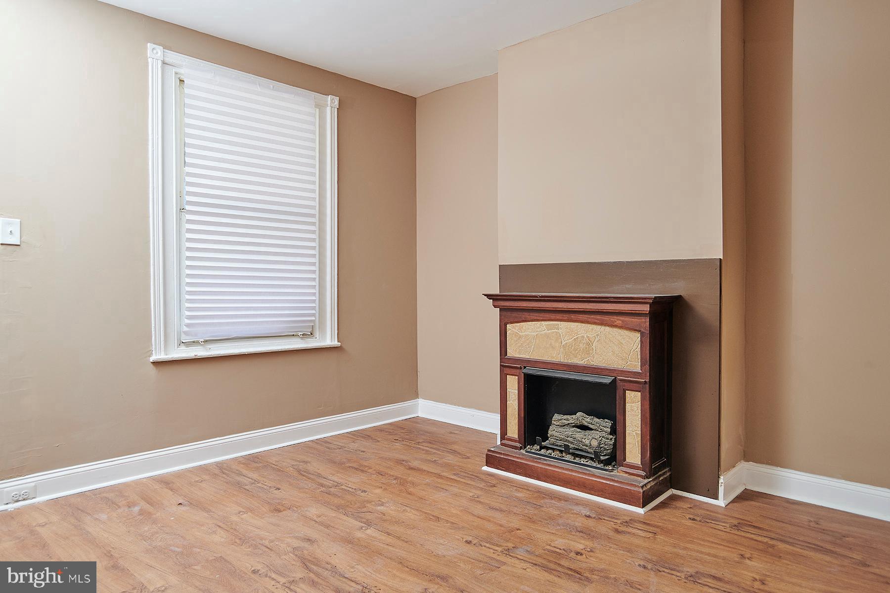 6123 Upland Street Philadelphia, PA 19142 - Photo 10 of 11