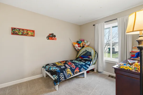 $385,000 | 7654 West Moorefield Drive, Frankfort, IL 60423
