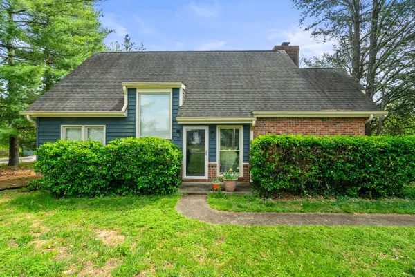 $435,000 | 674 Lakeside Drive, Springfield, TN 37172