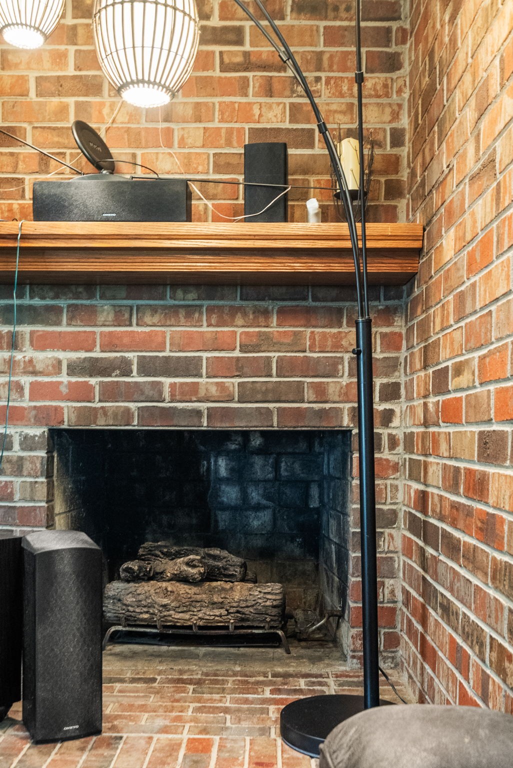 674 Lakeside Drive Springfield, TN 37172 - Photo 22 of 44 a stove top oven sitting inside of a kitchen