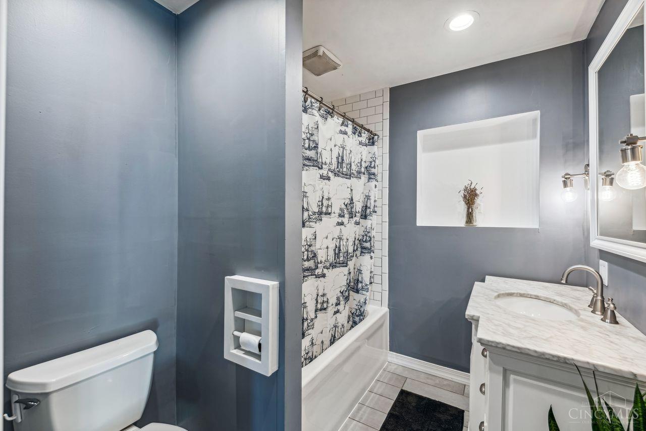 7520 Gaines Road Cincinnati, OH 45247 - Photo 20 of 36
