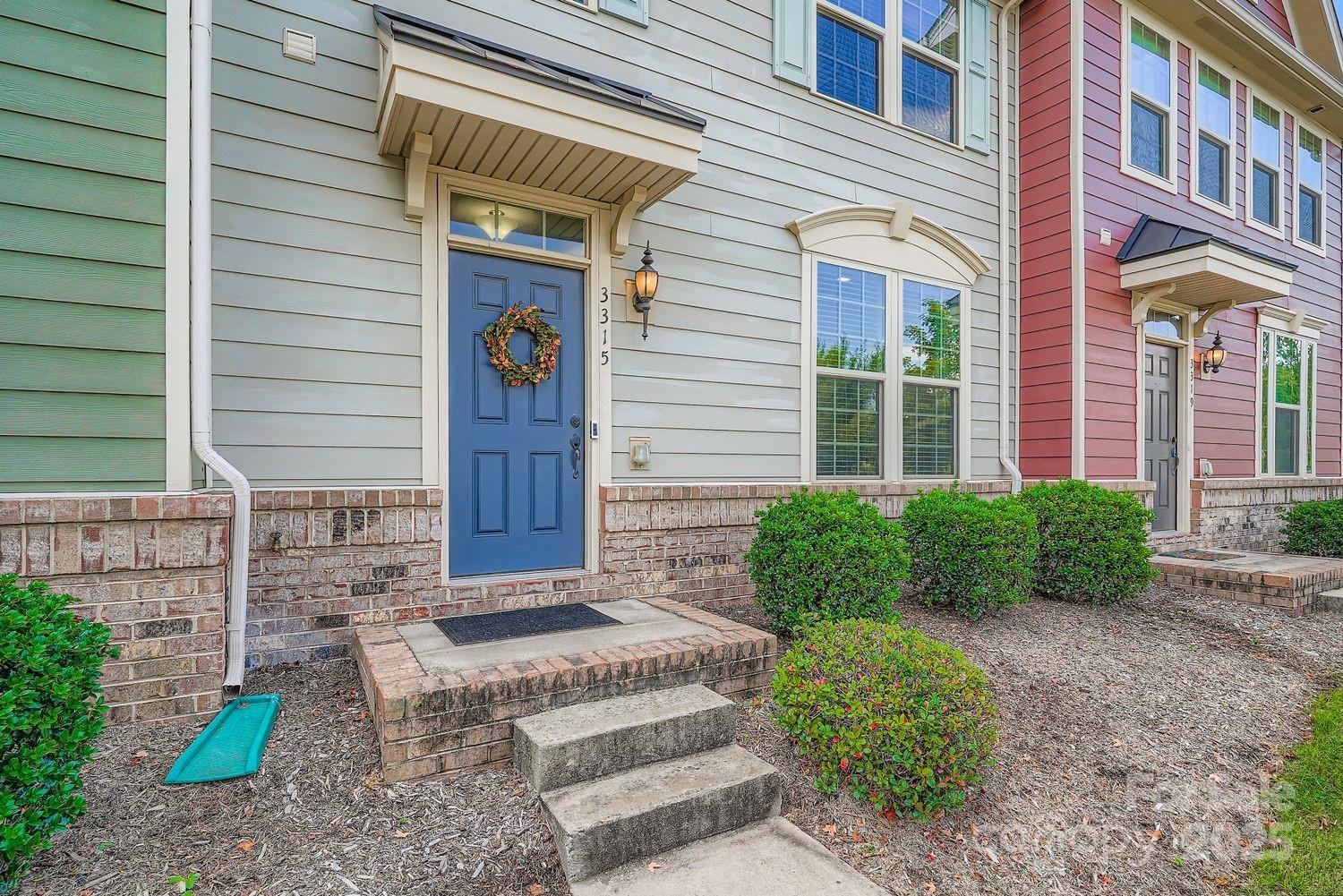 3315 Major Samuals Way Charlotte, NC 28208 - Photo 4 of 28