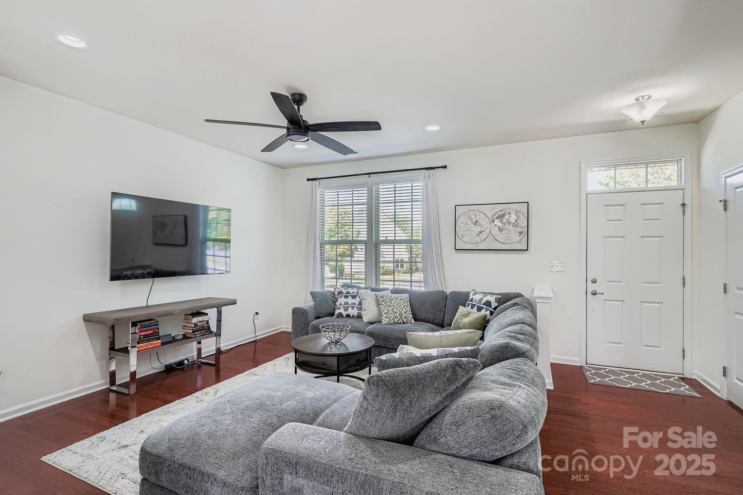 3315 Major Samuals Way Charlotte, NC 28208 - Photo 5 of 28