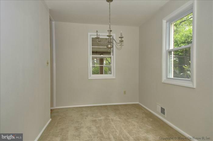 1015 Carson Street Silver Spring, MD 20901 - Photo 10 of 22 Dining Room