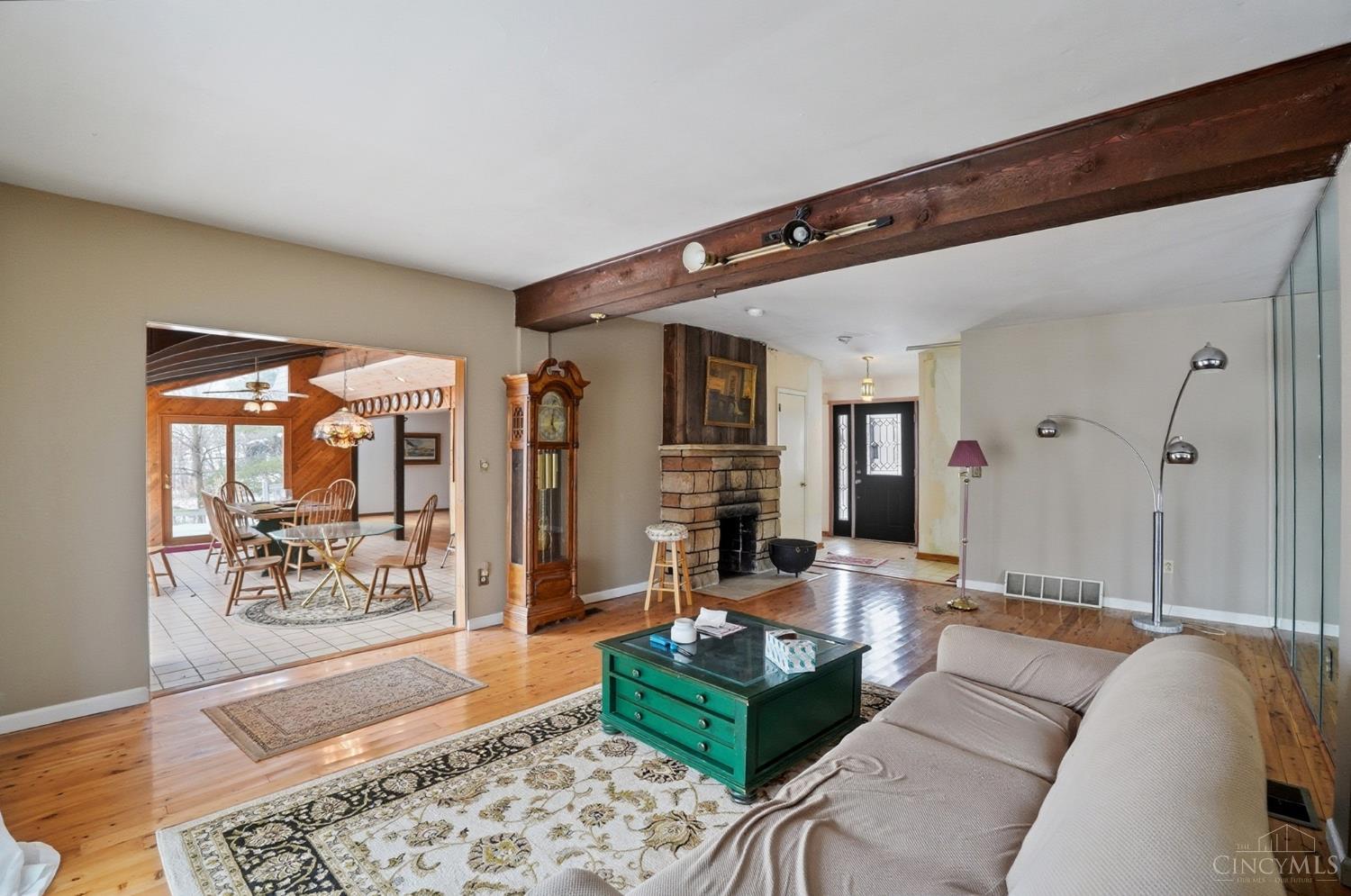 6660 Weiss Road Cincinnati, OH 45247 - Photo 6 of 11 Gallery Image 6