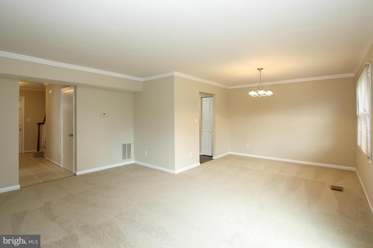 201 Longdraft Road Gaithersburg, MD 20878 - Photo 14 of 30 Family Room
