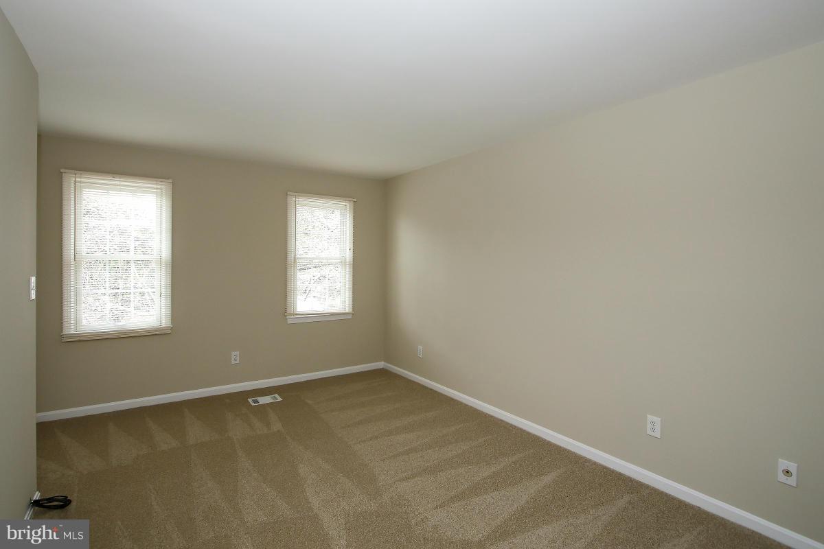 201 Longdraft Road Gaithersburg, MD 20878 - Photo 22 of 30 Bedroom (Master)