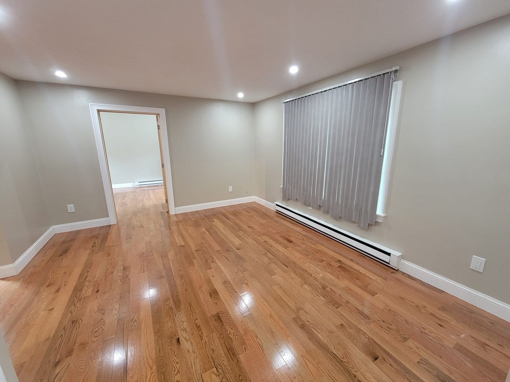 37 Ekman Street Worcester, MA 01607 - Photo 11 of 28