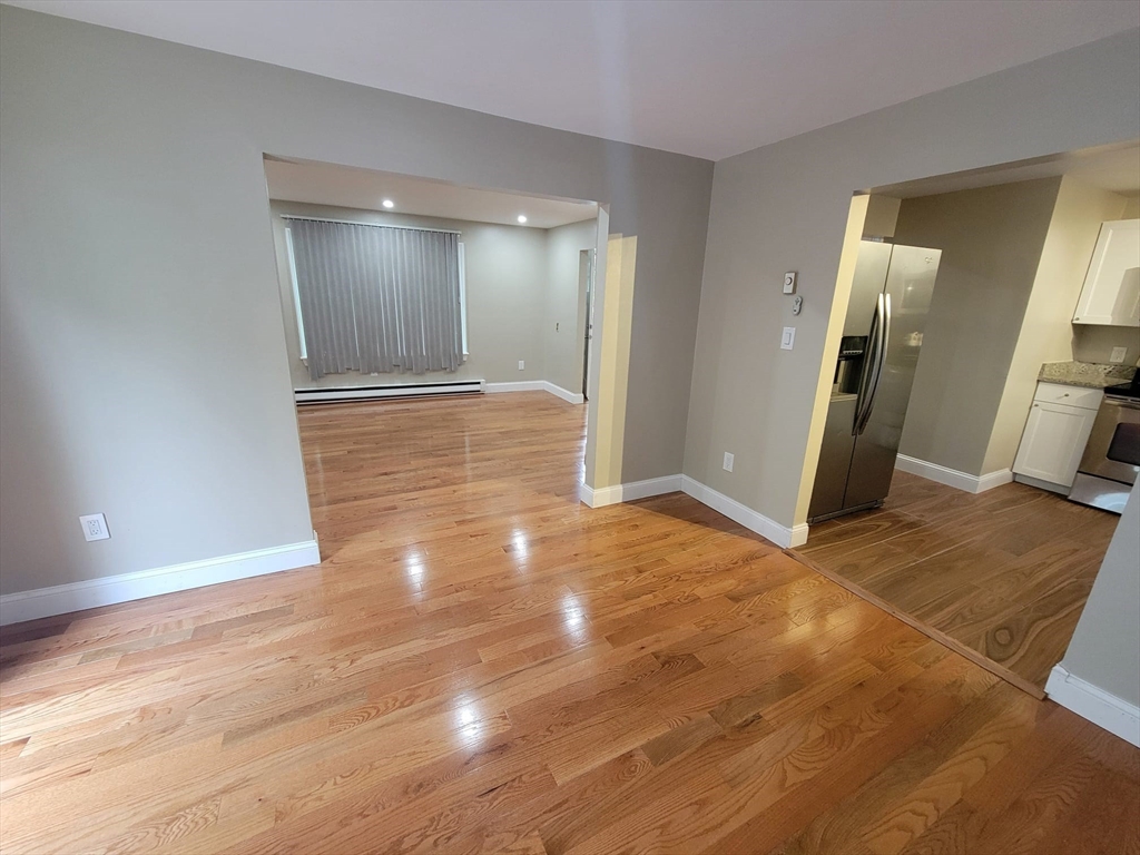 37 Ekman Street Worcester, MA 01607 - Photo 15 of 28