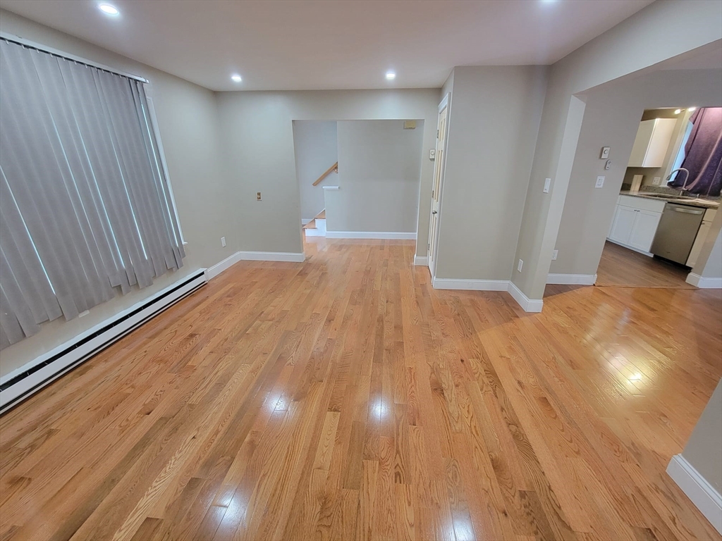 37 Ekman Street Worcester, MA 01607 - Photo 19 of 28