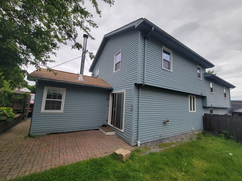 37 Ekman Street Worcester, MA 01607 - Photo 24 of 28