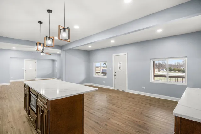 $449,900 | 2402 North 41st Road, Sheridan, IL 60551