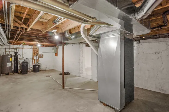 $449,900 | 2402 North 41st Road, Sheridan, IL 60551