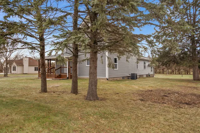 $449,900 | 2402 North 41st Road, Sheridan, IL 60551