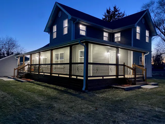 $449,900 | 2402 North 41st Road, Sheridan, IL 60551