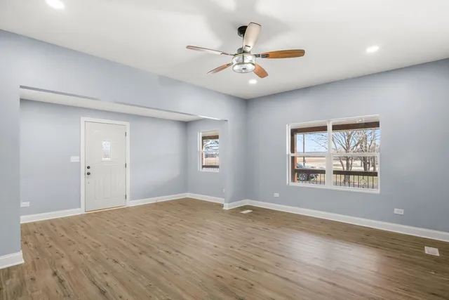 $449,900 | 2402 North 41st Road, Sheridan, IL 60551