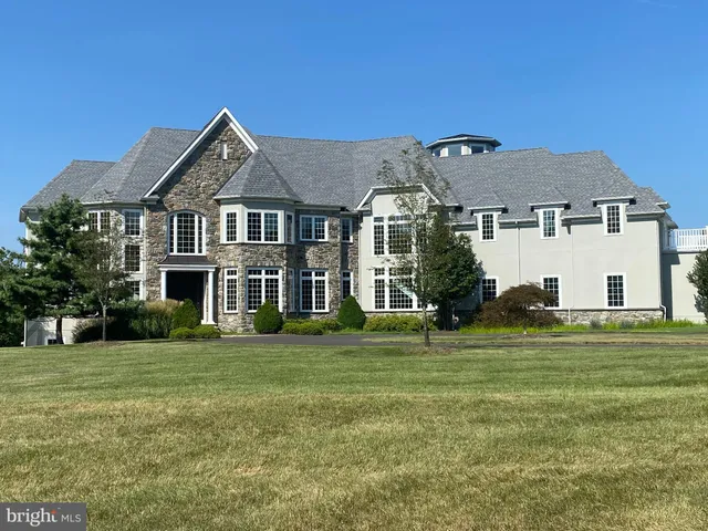 $4,400,000 | 3 Tines Field Path, Newtown, PA 18940