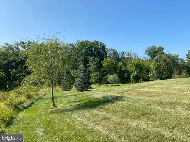 $4,400,000 | 3 Tines Field Path, Newtown, PA 18940