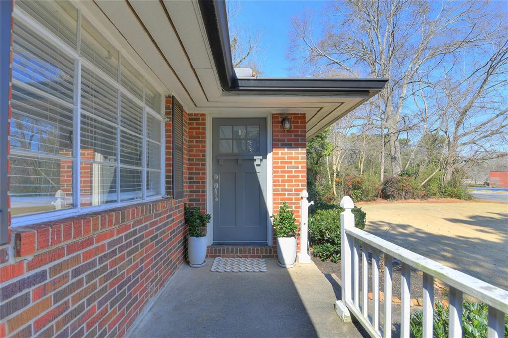 3030 Ramble Lane Decatur, GA 30033 - Photo 6 of 45