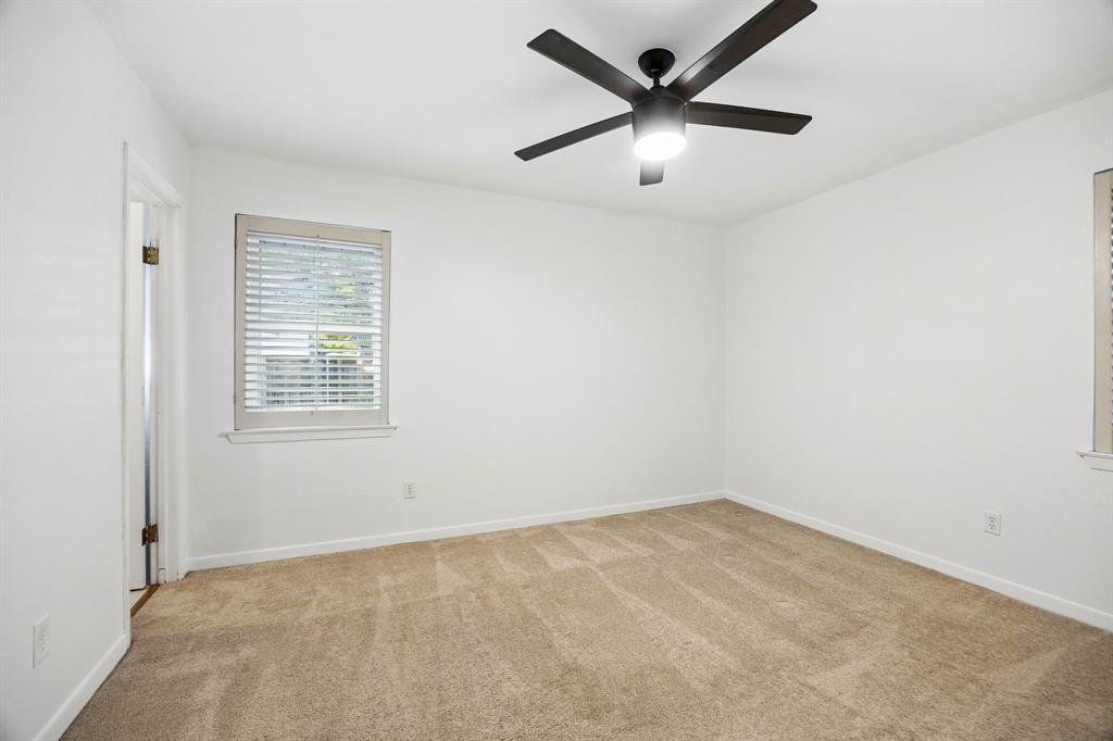 8938 Angleton Place Dallas, TX 75243 - Photo 15 of 27 Gallery Image 15