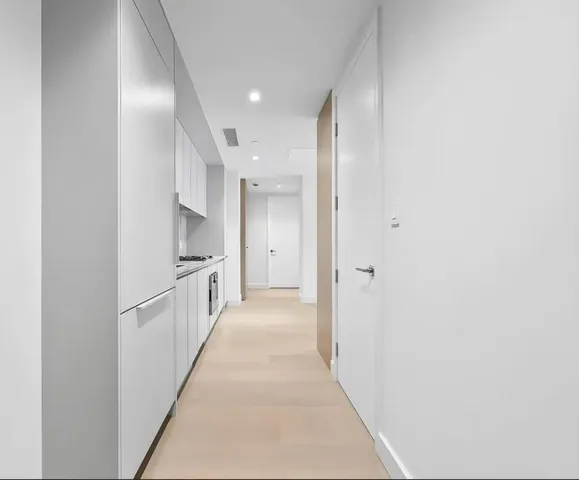 $1,920,000 | 250 East 25th Street, Unit 10E | Kips Bay