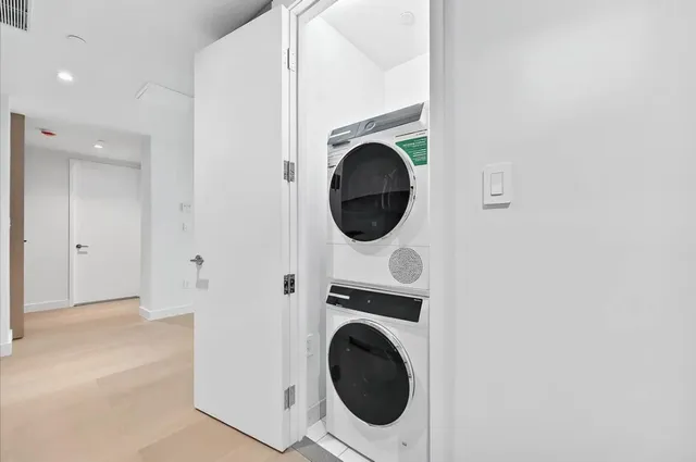 $1,920,000 | 250 East 25th Street, Unit 10E | Kips Bay