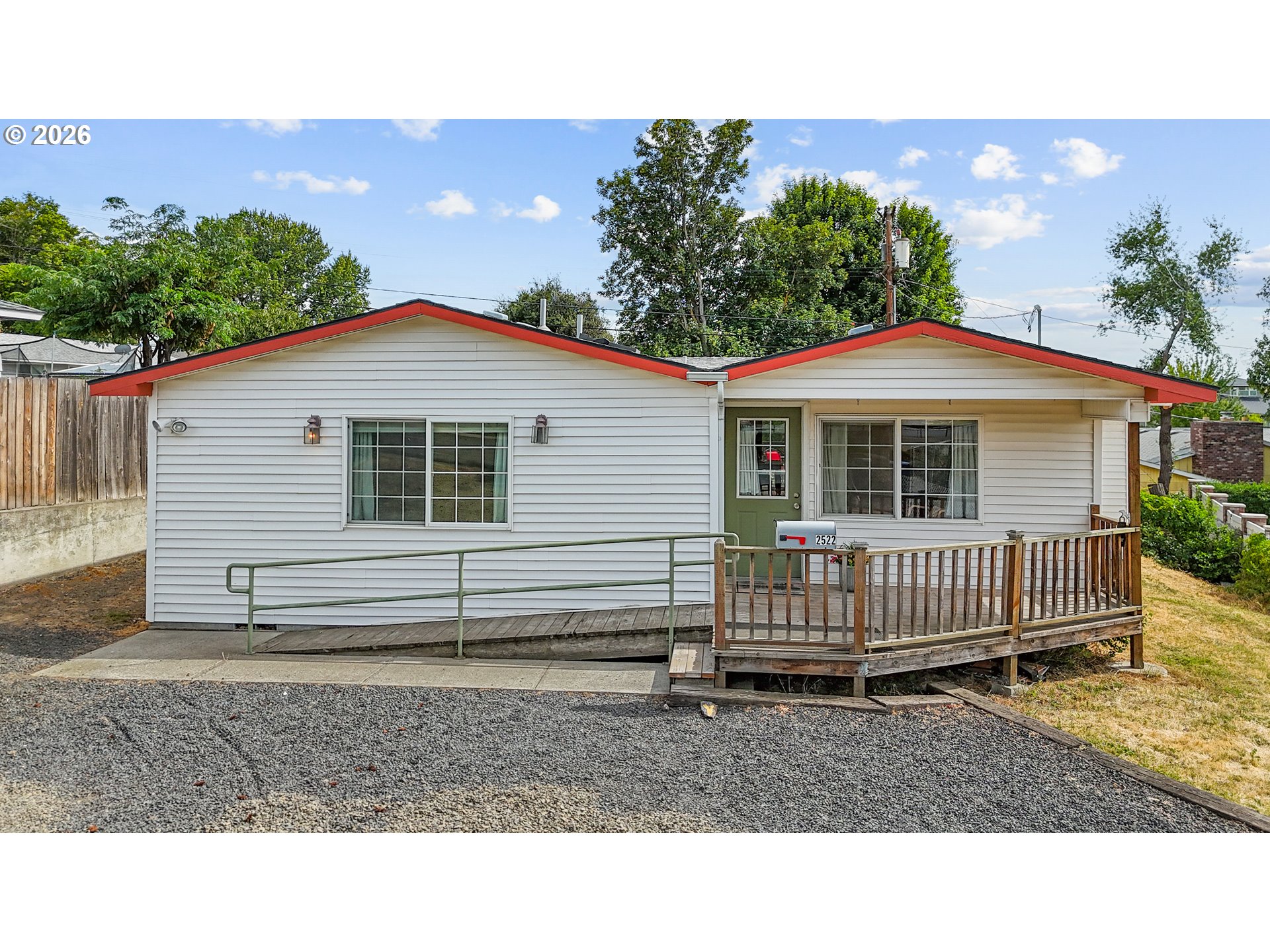 2522 Southwest Marshall Avenue Pendleton, OR 97801 - Photo 2 of 38