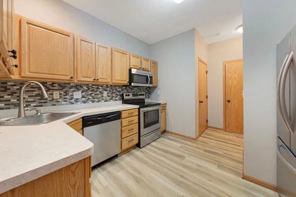 $189,900 | 1867 Bridgewater Boulevard South, Cambridge, MN 55008