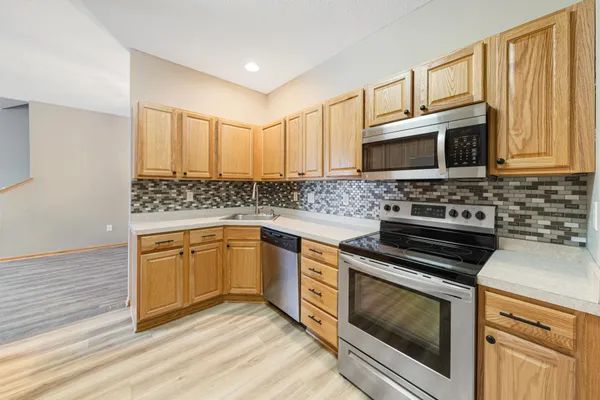 $189,900 | 1867 Bridgewater Boulevard South, Cambridge, MN 55008