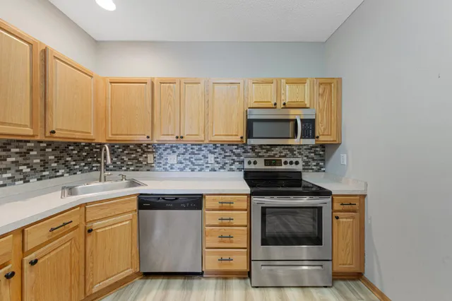 $224,900 | 1867 Bridgewater Boulevard South, Cambridge, MN 55008